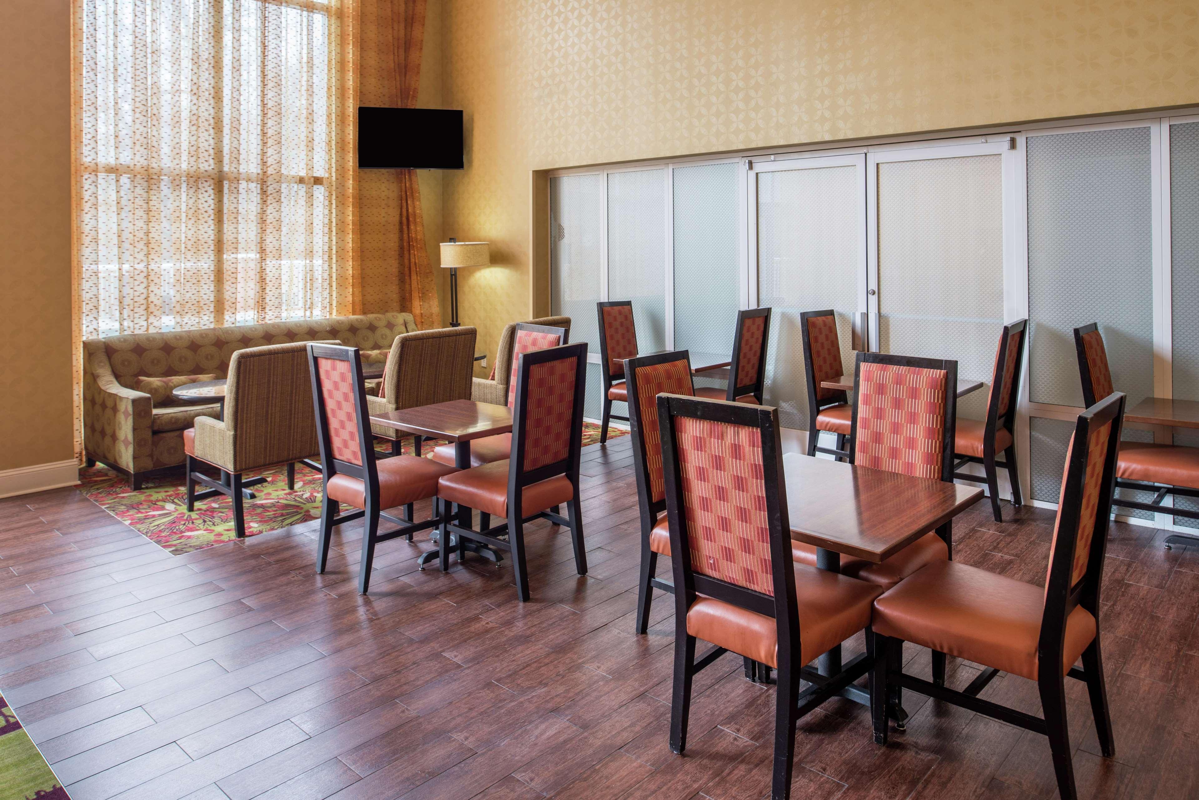 Hampton Inn & Suites Charlotte Arrowood Rd Dış mekan fotoğraf