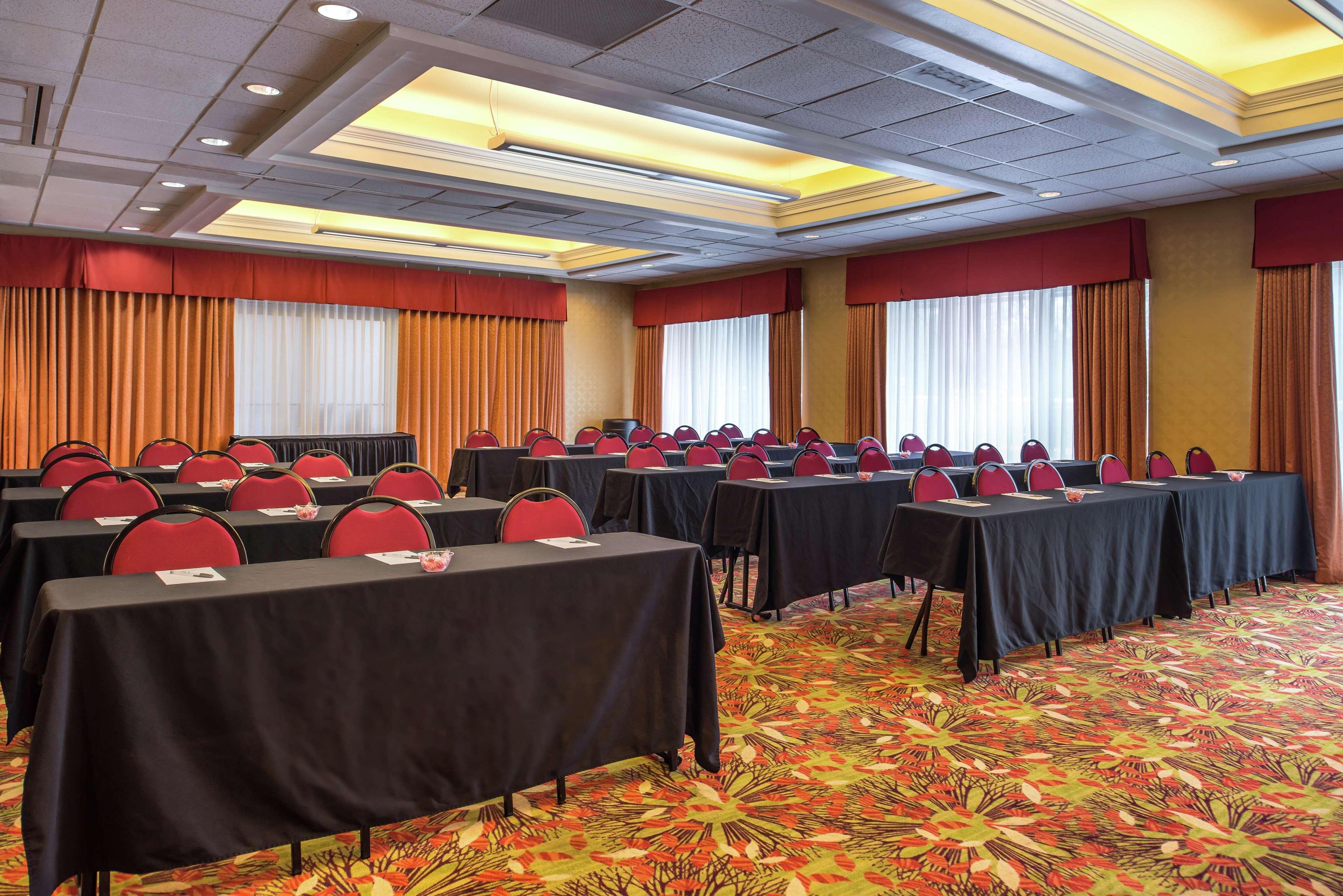 Hampton Inn & Suites Charlotte Arrowood Rd Dış mekan fotoğraf