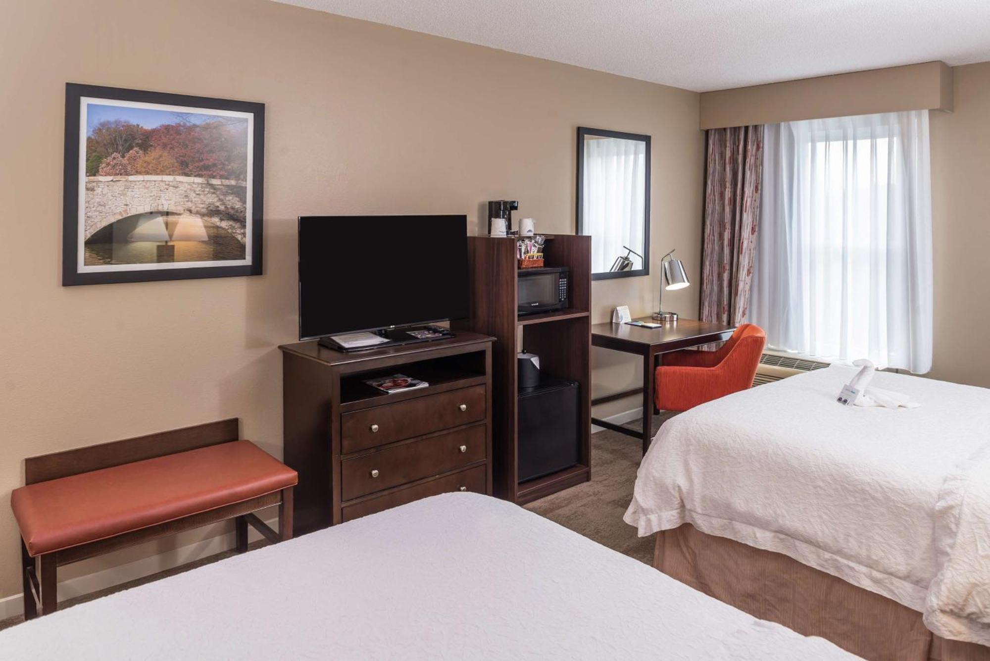 Hampton Inn & Suites Charlotte Arrowood Rd Dış mekan fotoğraf
