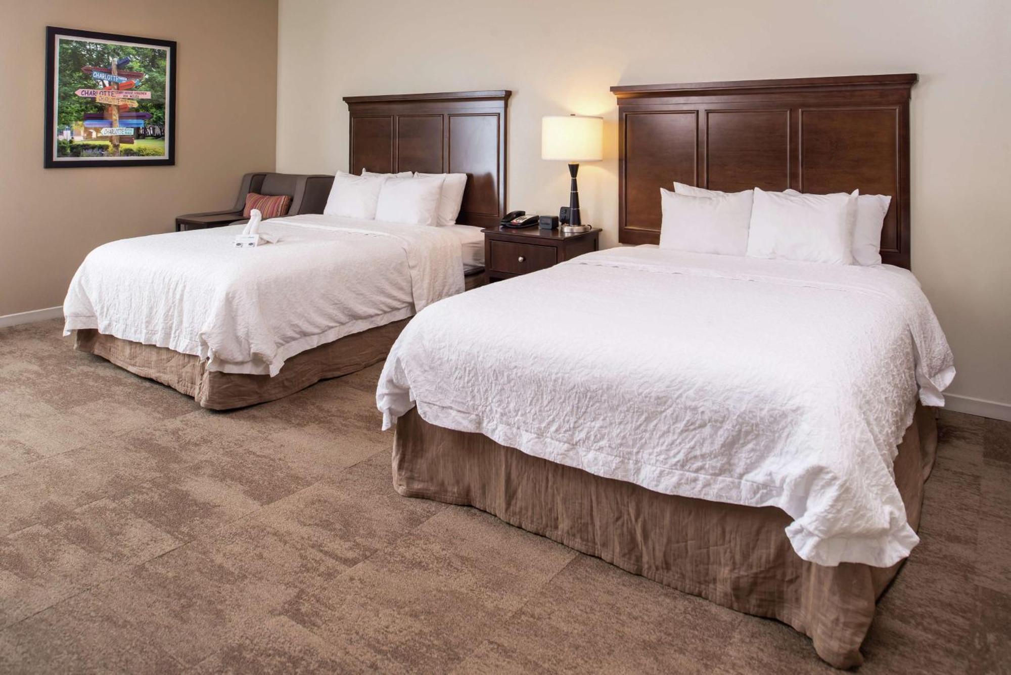 Hampton Inn & Suites Charlotte Arrowood Rd Dış mekan fotoğraf
