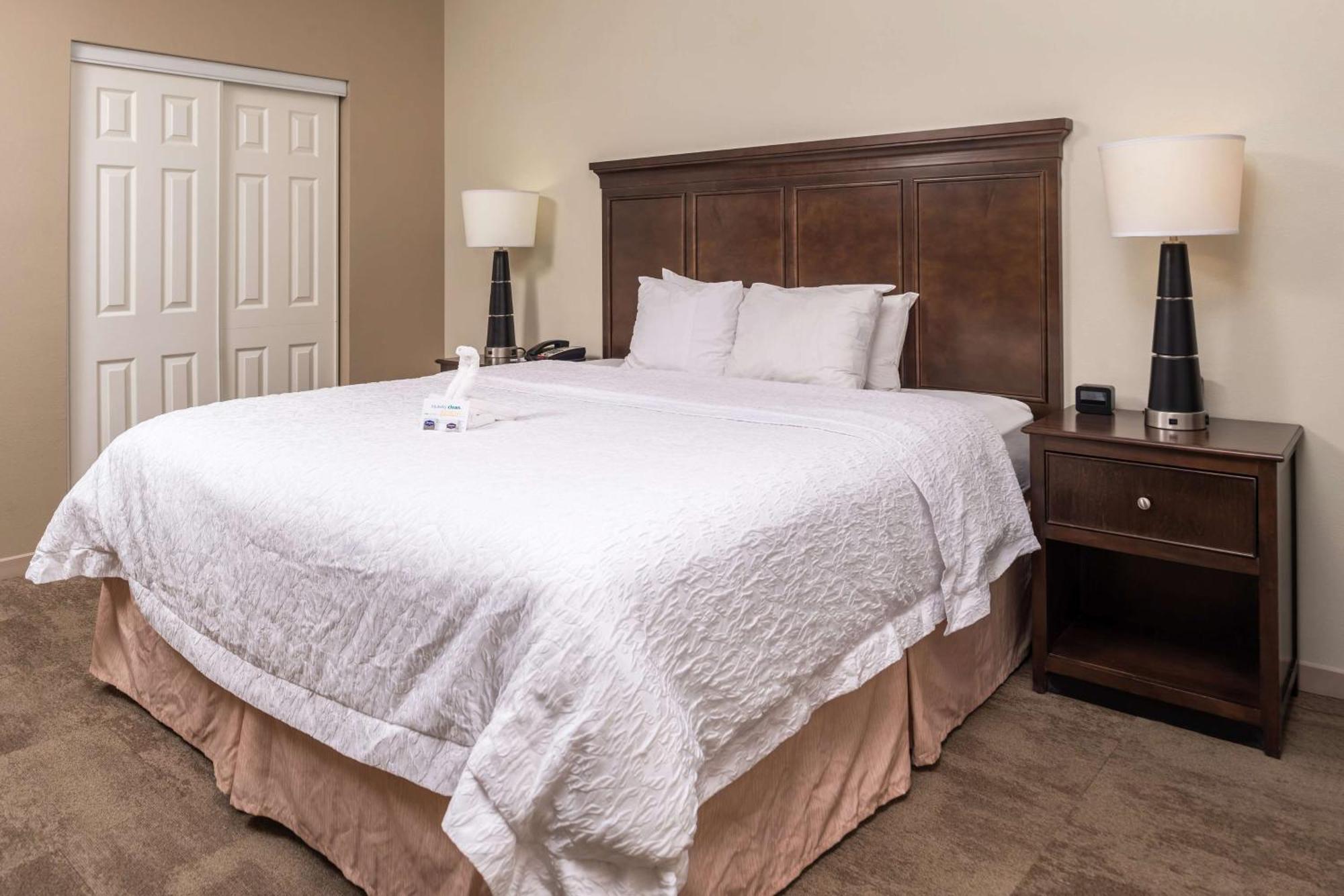 Hampton Inn & Suites Charlotte Arrowood Rd Dış mekan fotoğraf