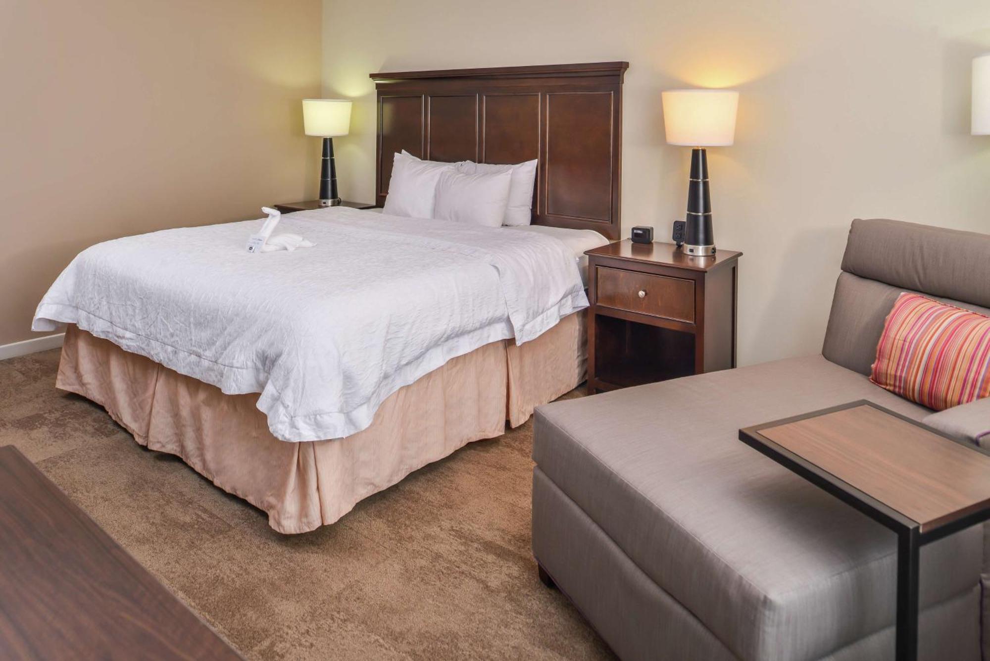 Hampton Inn & Suites Charlotte Arrowood Rd Dış mekan fotoğraf