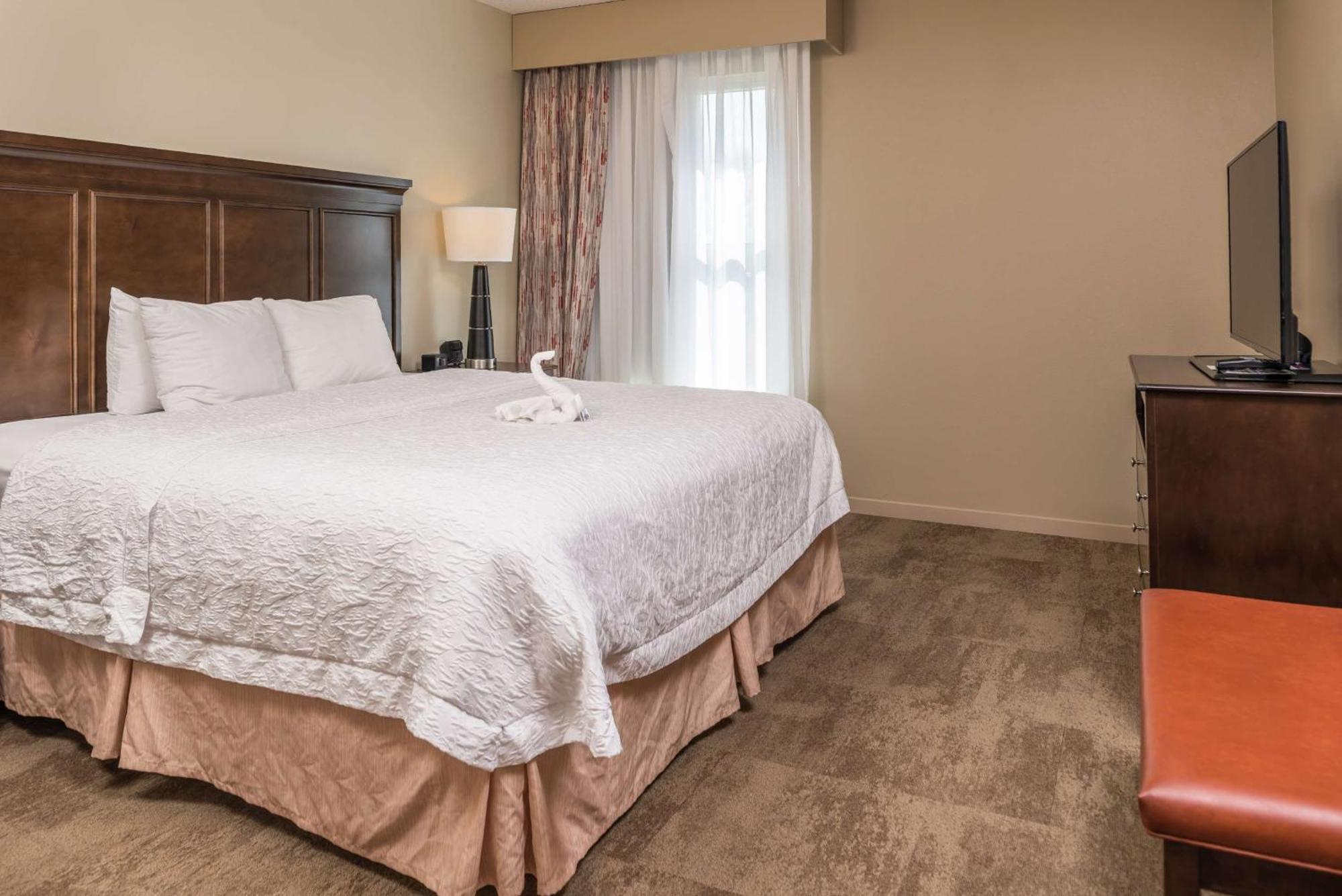 Hampton Inn & Suites Charlotte Arrowood Rd Dış mekan fotoğraf